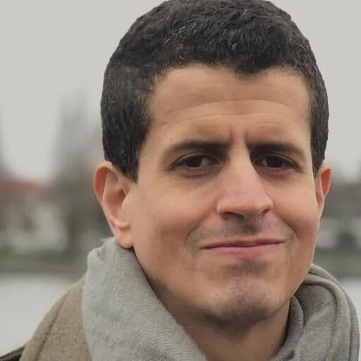 eduardo headshot